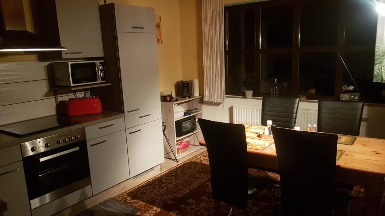 Monteur- Und Ferienwohnung Waldrauschen Fehrenbach Esterno foto