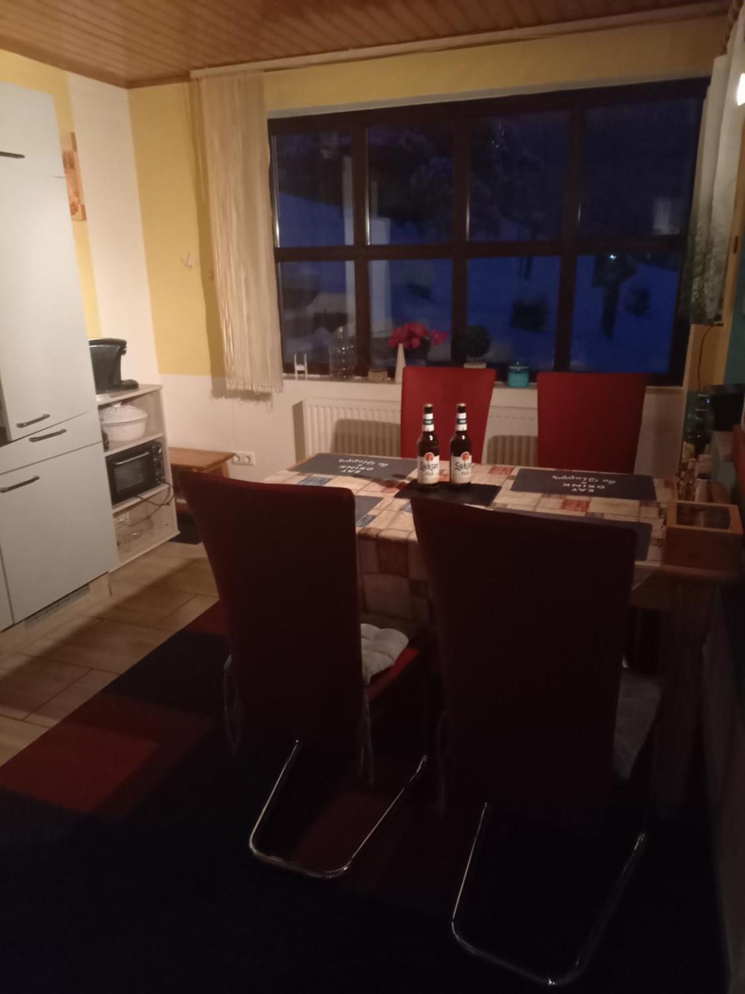 Monteur- Und Ferienwohnung Waldrauschen Fehrenbach Esterno foto